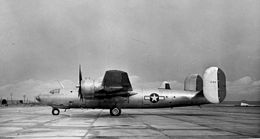 XB-32-CO 41-141 le 28 février 1944.