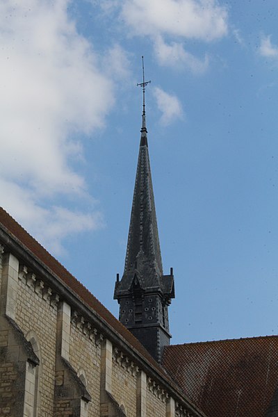 File:Église St Antoine Sens 2.jpg