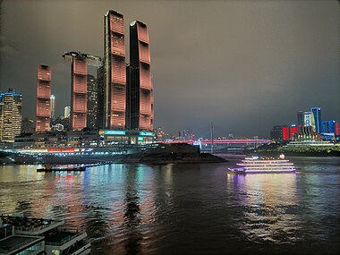 朝天門遠眺夜景.jpg