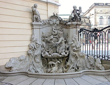 20070325010DR Dresden Altstadt Taschenbergpalais Felsenbrunnen