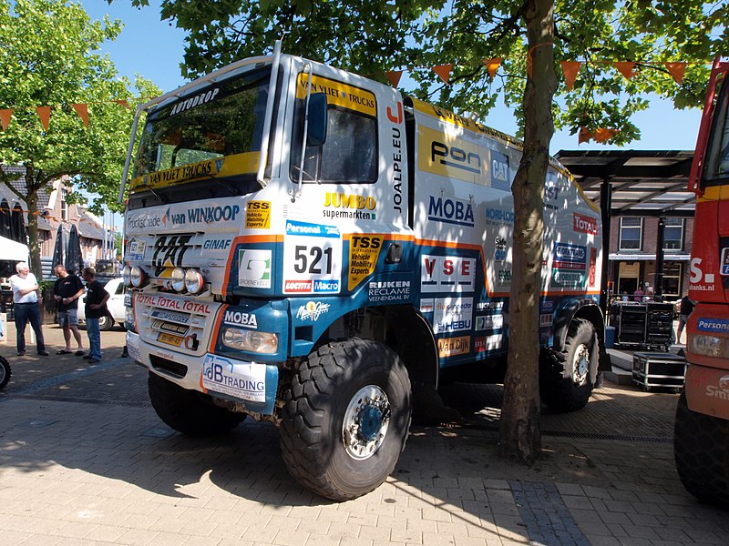 File:2008 GINAF X 2222 at the SPECIAAL Auto Evenement Nijkerk 2011.JPG