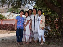 S'gaw Karen girls of Khun Yuam District, Mae Hong Son Province, Thailand 2010 Karen girls Khun Yuam district.jpg