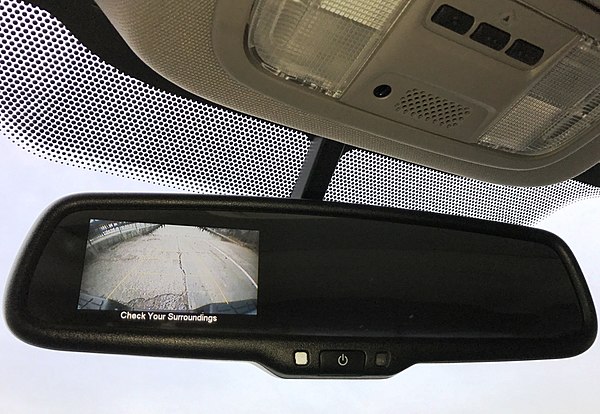 2013–2014 Honda Ridgeline rearview mirror backup camera with distance guidelines