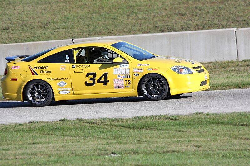 File:2013 SCCA National Championship Runoffs T3 second place Kevin Fandozzi.jpg