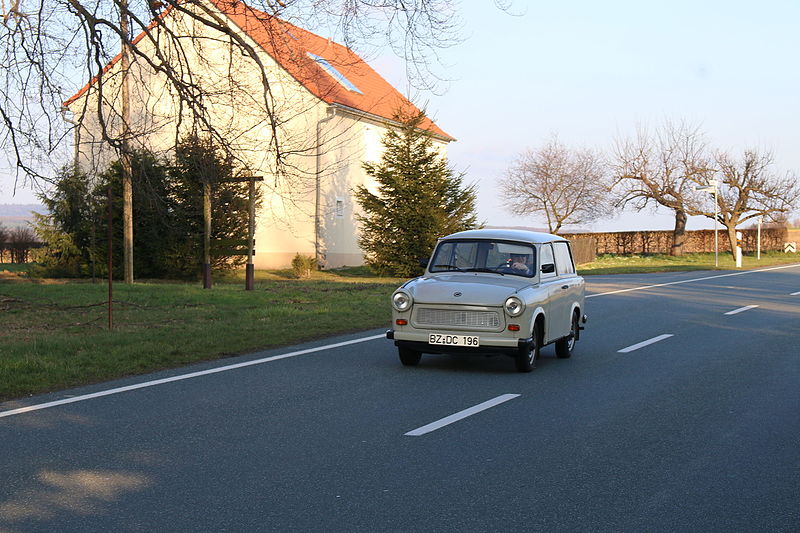 File:2016-03-26 Trabant by DCB.jpg