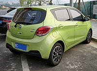 Вид ззаду на Changan BenBen II.