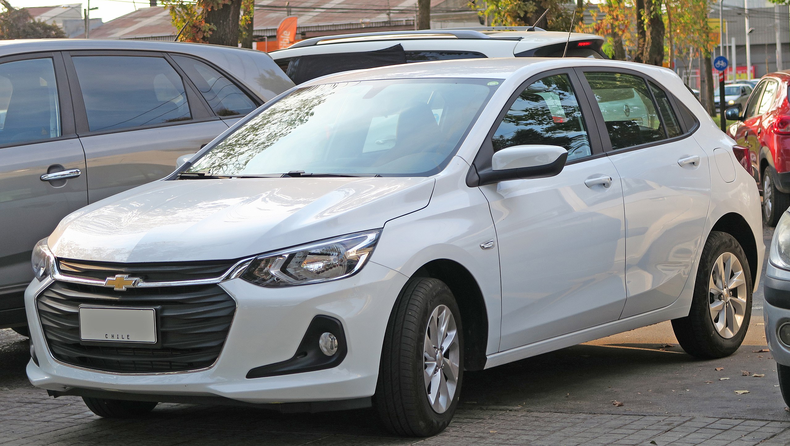 File:2022 Chevrolet Onix Turbo LTZ (Chile) front view (cropped).jpg -  Wikipedia