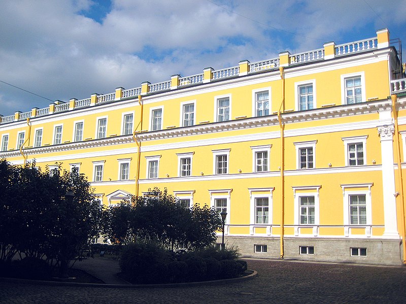 File:917. St. Petersburg. Manor G.R. Derzhavin. Main house (East wing).jpg