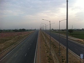 Agra-Inner-Ring-Road02 (32944081270).jpg