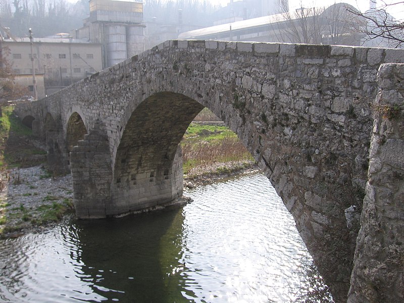 File:Albino ponte romanico 01.jpg