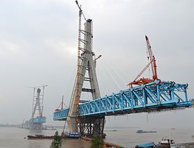 Bau der Brücke.