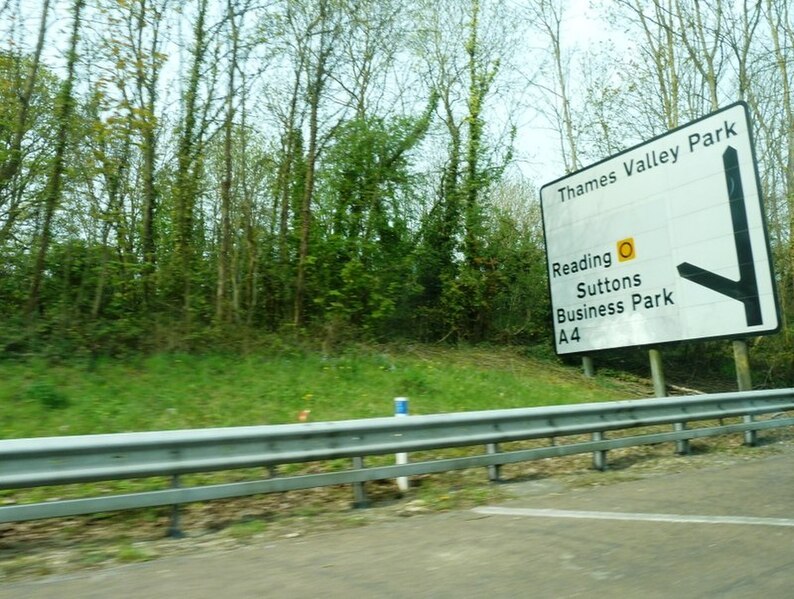 File:Approaching the A4 on the A3290 - geograph.org.uk - 4450268.jpg