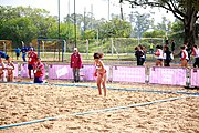 Deutsch: Beachhandball bei den Olympischen Jugendspielen 2018; Tag 6, 11. Oktober 2018; Mädchen, Platzierungssspiel Ränge 11-12 – Amerikanisch Samoa-Mauritius 2:1 English: Beach handball at the 2018 Summer Youth Olympics at 11 October 2018 – Girls Placement Match 11-12 – American Samoa-Mauritius 2:1