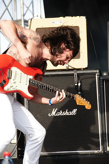 Simon Neil