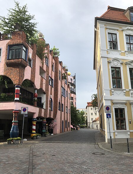 Blick in die Kreuzgangstraße