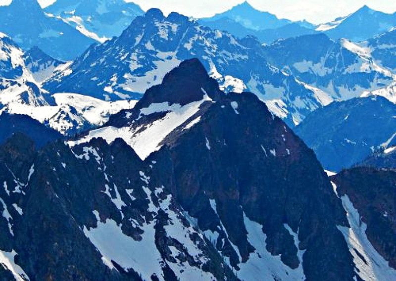 File:Blue Lake Peak seen from Wallaby Peak.jpg