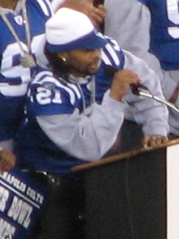 Bob Sanders