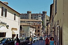 Bracciano ed il castello sullo sfondo.