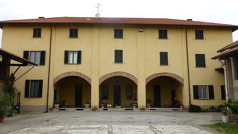 File:Cascina Modesta Brugherio (MB).JPG