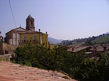 Chiesa di San Biagio e tetti del vecchio borgo