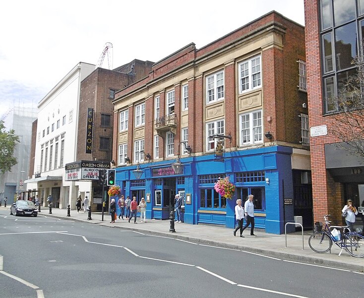 File:Chelsea, Trafalgar - geograph.org.uk - 5087145.jpg