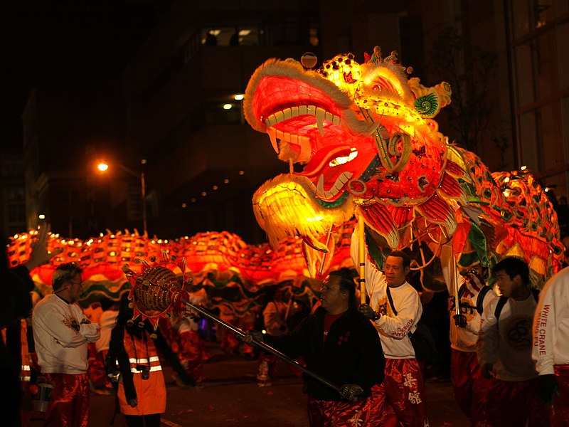 File:Chinese New Year parade (8505368193).jpg