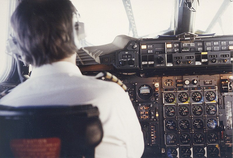 File:Concorde in flight - Captain.jpg