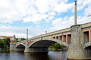 Pont Mánes