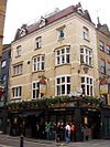 Köpek ve Ördek, Soho, W1 (2534053077) .jpg