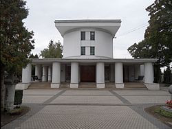 Krematorium v Nymburce, čelní pohled