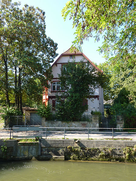 File:ES Wehrneckarstraße 28 Sommer.jpg