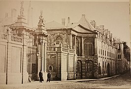 Parties les plus anciennes du Palais d'Egmont construites par Françoise de Luxembourg.