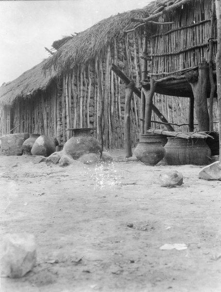 File:Eldstad m.m. bybild från byn Campo y Duran, . Rio Itiyuro. Efter foto E - SMVK - 004957.tif