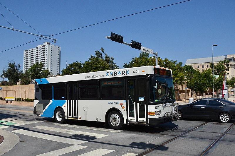 File:Embark OKC 30-foot Gillig low-floor bus 1301 on NW 4th St (2021).jpg