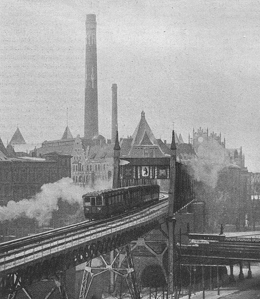 File:Eroeffnungszug U-Bahn Berlin 1902.jpg