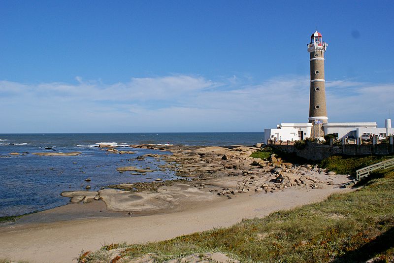 File:Faro Jose Ignacio.jpg