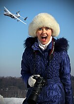 Thumbnail for File:Female Russian photographer with the Antonov An-225 overhead.jpg