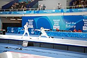 Deutsch: Fechten bei den Olympischen Jugend-Sommerspielen 2018: Tag 1, 7. Oktober 2018, Jungen, Säbel, Kampf um Bronze - Mazen Elaraby (EGY) - Robert Vidovszky (USA) 15:10 English: Fencing at the 2018 Summer Youth Olympics at 7 October 2018 – Boys' sabre Bronze medal match – Mazen Elaraby (EGY) Vs Robert Vidovszky (USA) 15:10