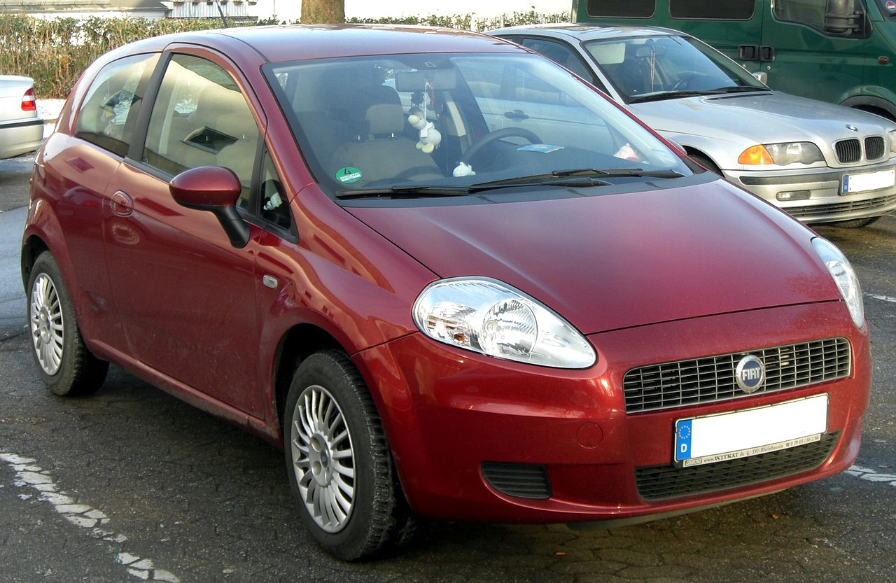 File:Fiat Grande Punto 20090906 front.JPG - Wikipedia