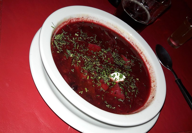 File:Gastronomía rusa en Buenos Aires - salsa Borsch.jpg