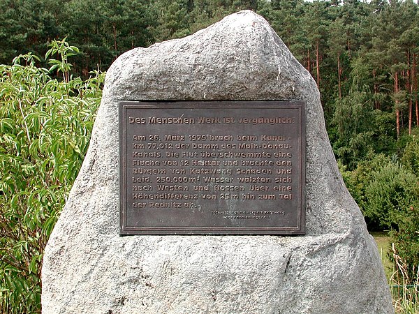 Memorial to the dam break in the Main-Danube Canal at Katzwang