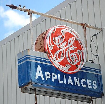 A General Electric neon sign