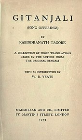 Detail zažloutlé titulní stránky staré knihy: „Gitanjali (nabídky písní) od Rabíndranátha Thákura.  Sbírka prozaických překladů vytvořených autorem z původního bengálského jazyka s úvodem WB Yeatse.  Macmillan and Co., Limited, St. Martin's Street, London, 1913. “