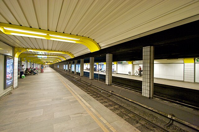 Grønland station in the Common Tunnel in 2010