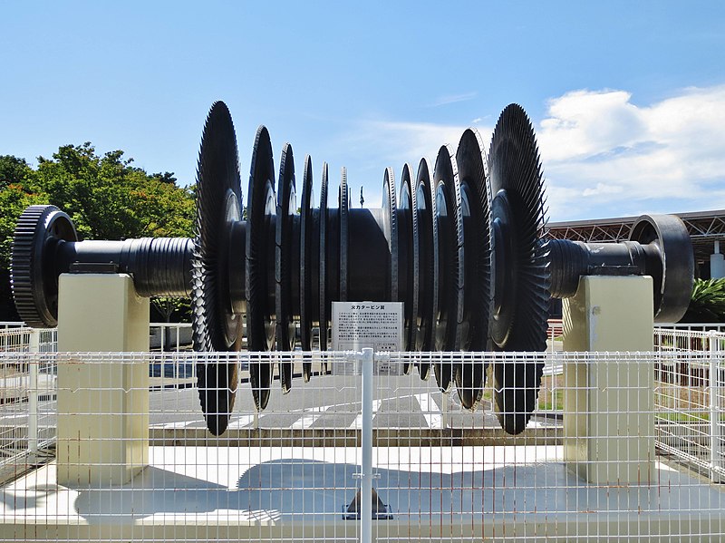 File:Hamaoka Nuclear Exhibition Center Shin-Nagoya Thermal Power Station Unit-3 low pressure steam turbine rotor 1.jpg