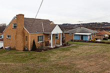 A row of houses on Madison Ave Heidelberg, Pennsylvania Madison Ave.jpg
