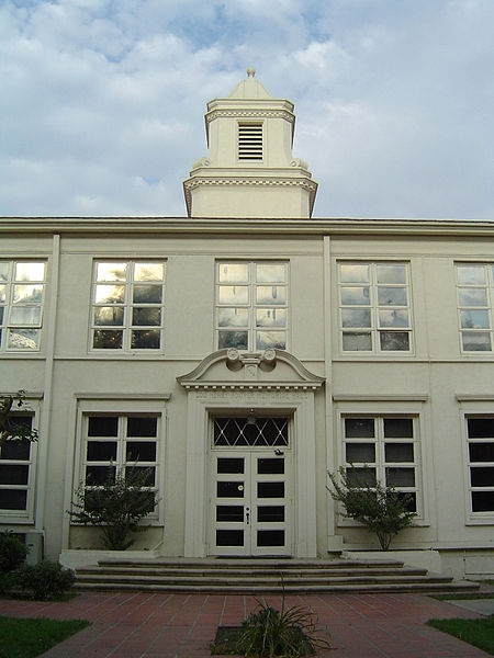 Image: Hoover Hall whittier