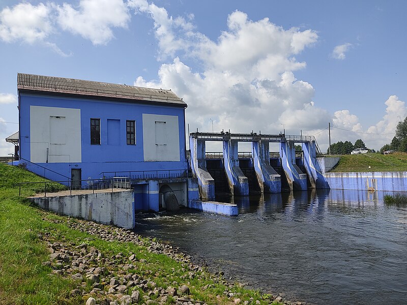 File:Hydropower plant in Računy.jpg