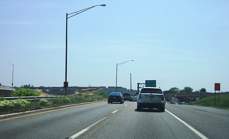 File:I-295 I-76 interchange construction, retaining wall collapsed, May 2022.jpg