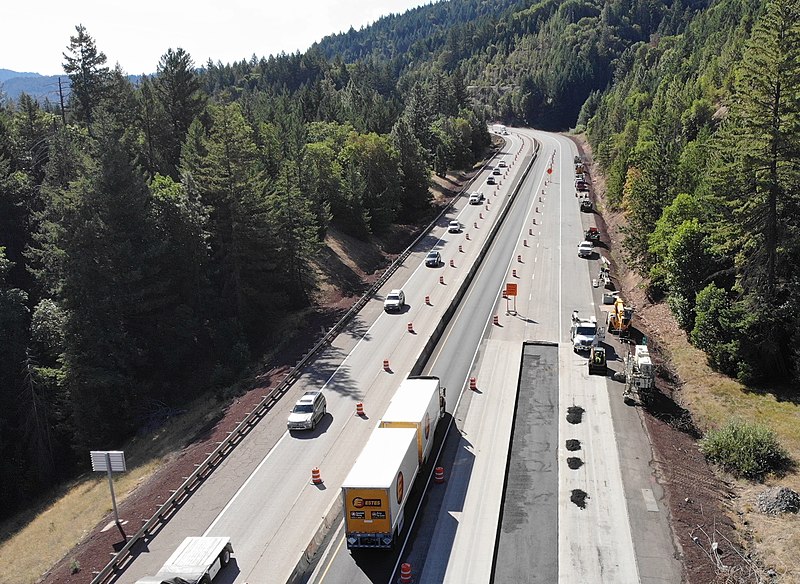 File:I-5 SB end of two mile lane closure (48727628697).jpg